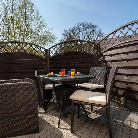 아파트 In Mit Terrasse By Interhome